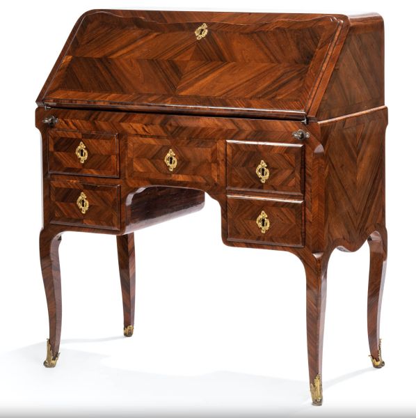 A Louis XV bureau de pente